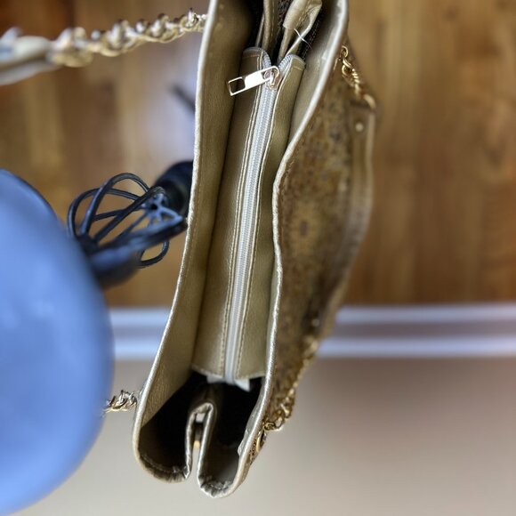 MOTTIF ISTANBUL 1024 woven chain faux leather chain strap. Woven shimmery gold - Picture 5 of 7